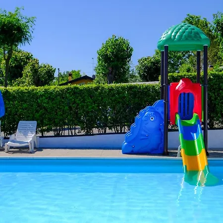 Trevisago Iris Park 2*